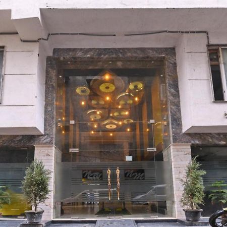 Hotel Nityaa Suites Nueva Delhi Exterior foto