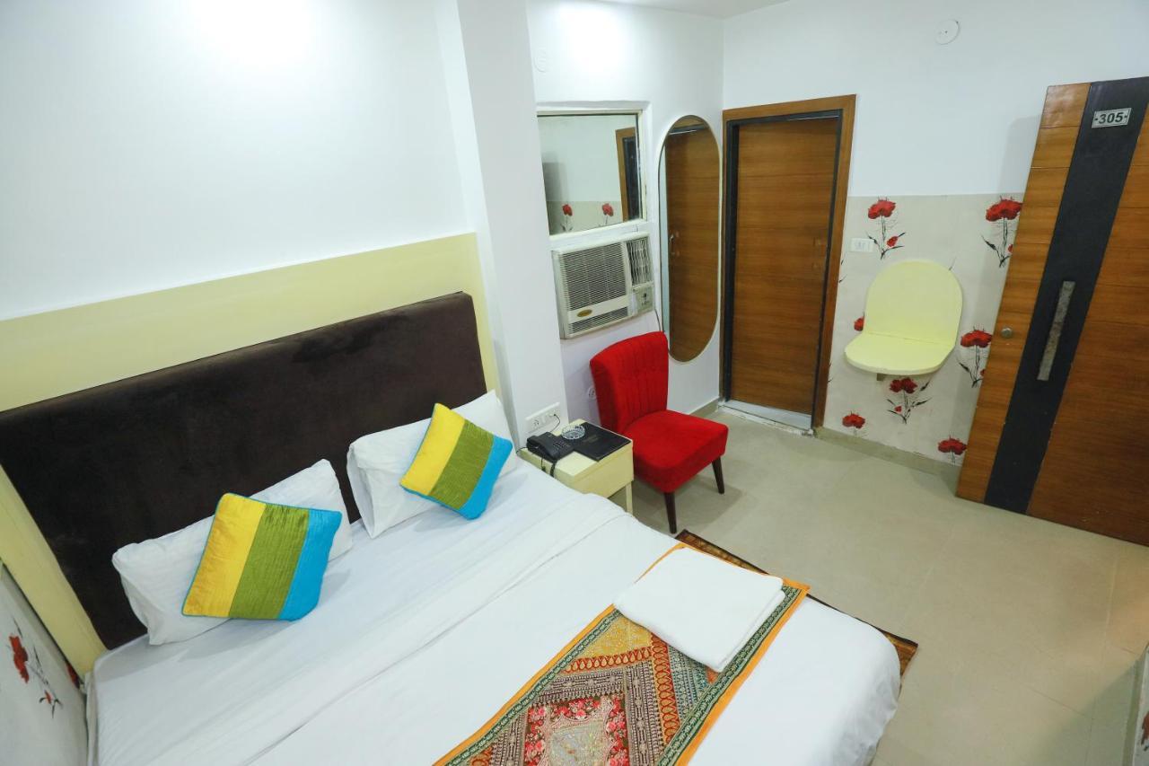 Hotel Nityaa Suites Nueva Delhi Exterior foto