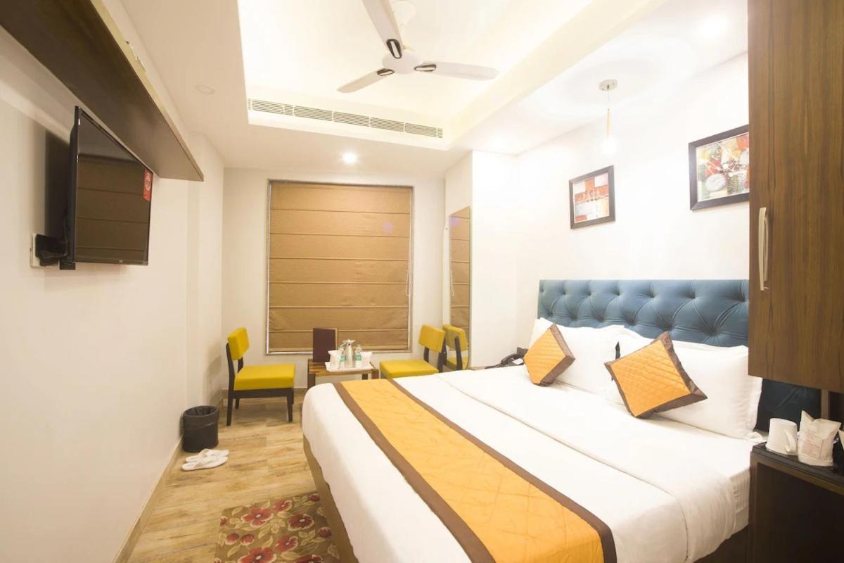 Hotel Nityaa Suites Nueva Delhi Exterior foto