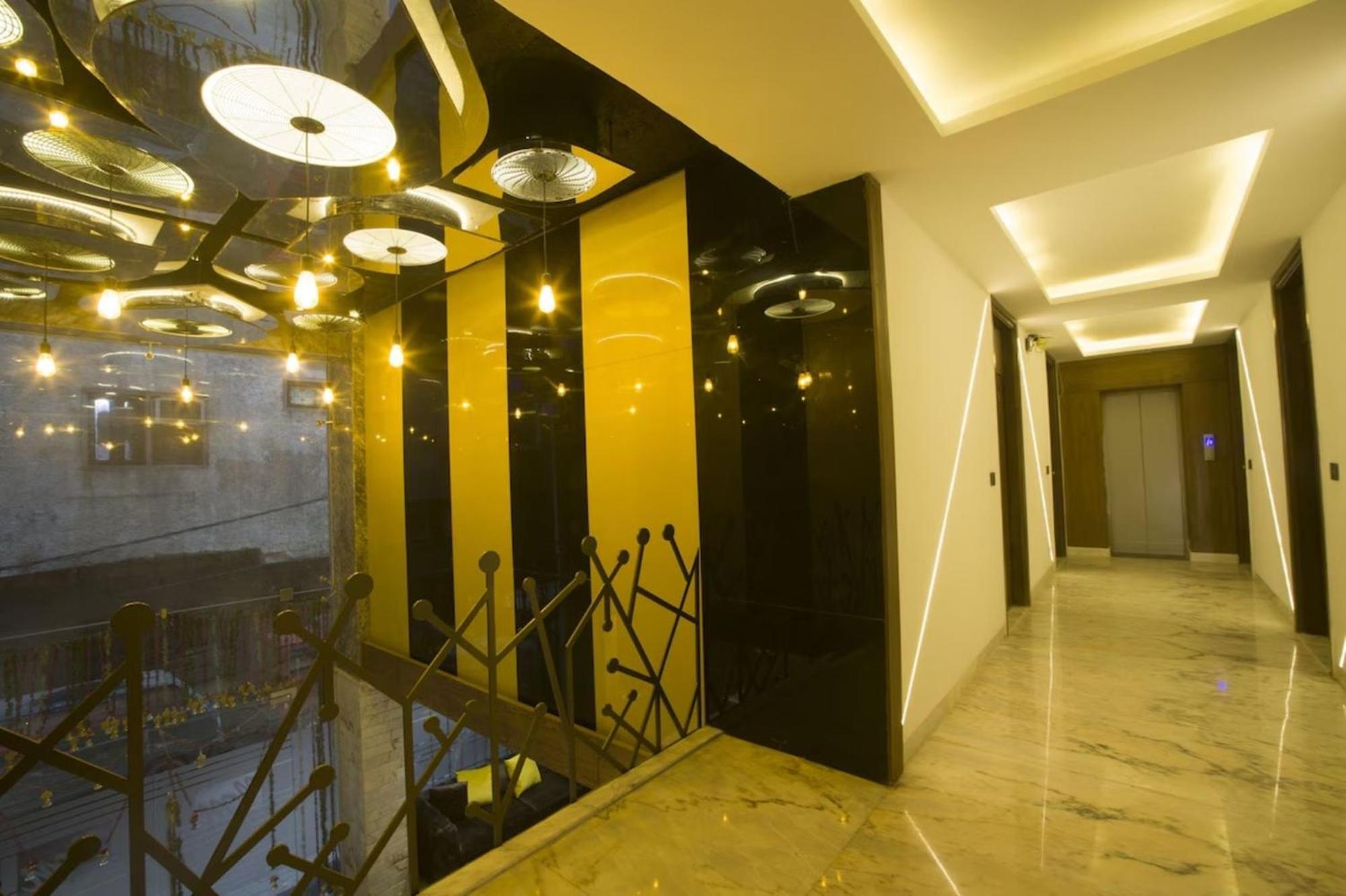 Hotel Nityaa Suites Nueva Delhi Exterior foto